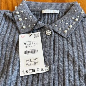Zara Gray Ribbed Cardigan with Pearl-Embellished Collar